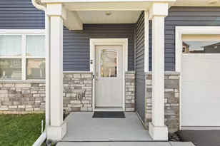 1746 Athens Ter, Shakopee, MN 55379 - Photo 5