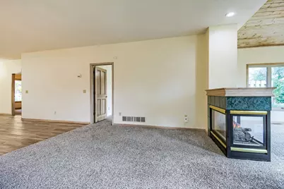 9445 Winslow N, Maple Grove, MN 55311 - Photo 11