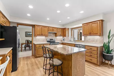 4202 Willow Wood Drive, Vadnais Heights, MN 55127 - Photo 13