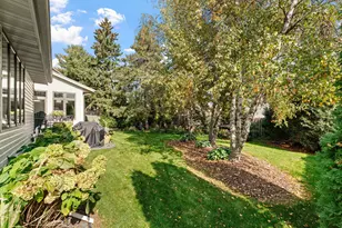 4202 Willow Wood Dr, Vadnais Heights, MN 55127 - Photo 51