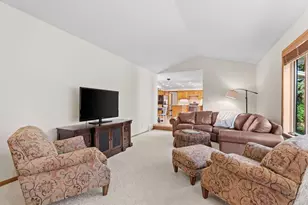 4202 Willow Wood Dr, Vadnais Heights, MN 55127 - Photo 17