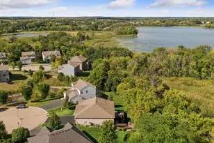 2225 Lake Cir, Victoria, MN 55386 - Photo 5