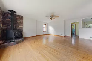 647 E 7th St, Albert Lea, MN 56007 - Photo 5