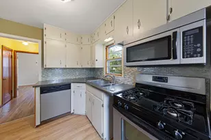 647 E 7th St, Albert Lea, MN 56007 - Photo 9