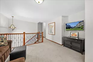1618 Headwaters Ln, Woodbury, MN 55129 - Photo 17