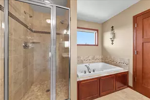 1618 Headwaters Ln, Woodbury, MN 55129 - Photo 23