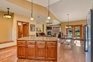 1949 Middle Creek Rd, Detroit Lakes, MN 56501 - Photo 9