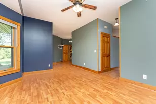 13261 Marystown Rd, Shakopee, MN 55379 - Photo 9