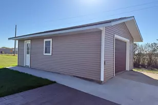 18829 Frontage Rd, Detroit Lakes, MN 56501 - Photo 5