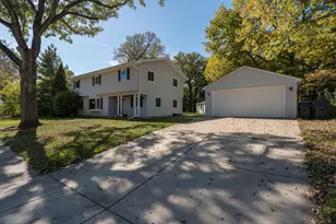 728 Winona St, Mankato, MN 56001 - Photo 1