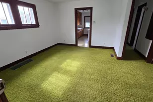 706 8th St SW, Austin, MN 55912 - Photo 9