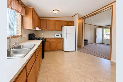 517 N High Street, Rushford, MN 55971 - Photo 9