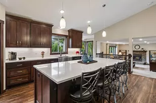 5425 Teakwood Ln N, Plymouth, MN 55442 - Photo 7