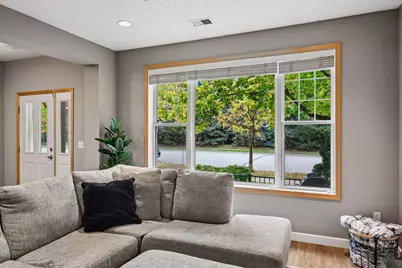 8409 Townsend Drive, Eden Prairie, MN 55344 - Photo 7