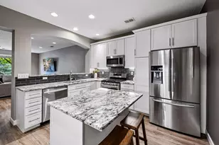 8409 Townsend Dr, Eden Prairie, MN 55344 - Photo 15