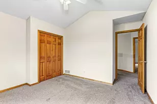 2413 Bridle Creek Trail, Chanhassen, MN 55317 - Photo 23