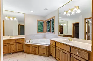 2413 Bridle Creek Trail, Chanhassen, MN 55317 - Photo 19