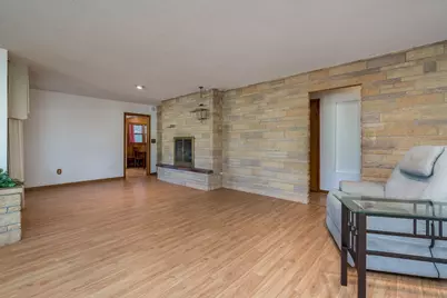 605 N Market Street, Janesville, MN 56048 - Photo 9