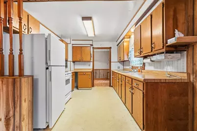 135 S 3rd Street, Hanley Falls, MN 56245 - Photo 5