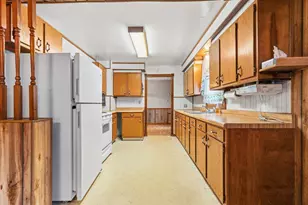 135 S 3rd St, Hanley Falls, MN 56245 - Photo 5