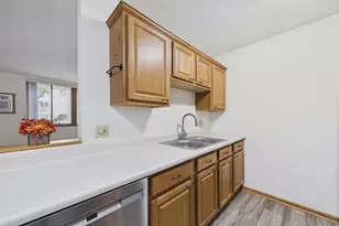 9147 Hwy 55, Golden Valley, MN 55427 - Photo 5