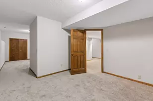 12708 Diamond Dr, Burnsville, MN 55337 - Photo 51