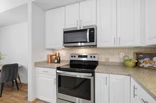 2201 Village Ln, Bloomington, MN 55431 - Photo 9