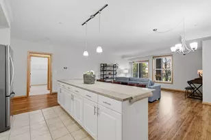 2201 Village Ln, Bloomington, MN 55431 - Photo 7