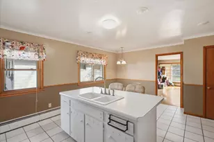 913 9th St S, Virginia, MN 55792 - Photo 5