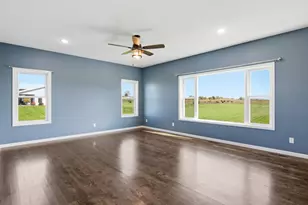 1611 92nd St, New Richmond, WI 54017 - Photo 9