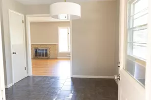 625 Rosswood Ln, Wayzata, MN 55391 - Photo 1