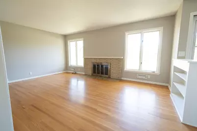 625 Rosswood Lane, Wayzata, MN 55391 - Photo 15