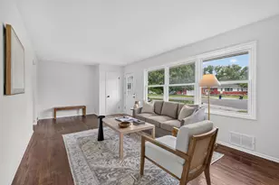 1211 Sunnyside Dr, Farmington, MN 55024 - Photo 3