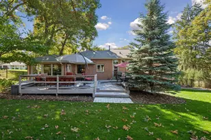 6100 Idylwood Dr, Edina, MN 55436 - Photo 37
