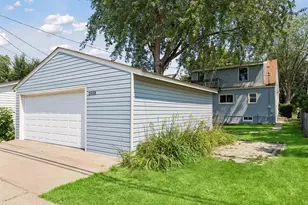 2908 Hampshire Ave S, Saint Louis Park, MN 55426 - Photo 9