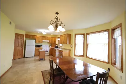 605 Cottonwood Avenue, Litchfield, MN 55355 - Photo 5