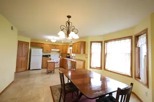 605 Cottonwood Ave, Litchfield, MN 55355 - Photo 5