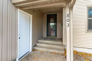 803 W Laurel St, Fergus Falls, MN 56537 - Photo 5