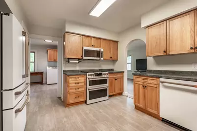 803 W Laurel Street, Fergus Falls, MN 56537 - Photo 15