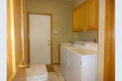 16635 42nd Avenue N, Plymouth, MN 55446 - Photo 9