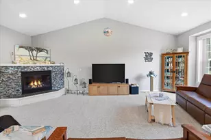 13005 Oakwood Dr, Rogers, MN 55374 - Photo 11