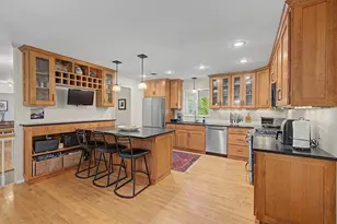 19151 Hanus Rd, Minnetonka, MN 55345 - Photo 7