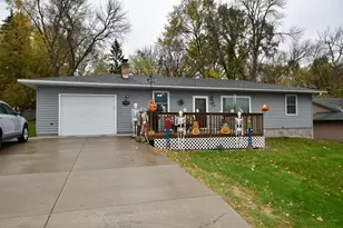 235 11th St NW, Milaca, MN 56353 - Photo 3