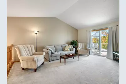 21371 Idaho Avenue, Lakeville, MN 55044 - Photo 3