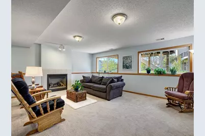 21371 Idaho Avenue, Lakeville, MN 55044 - Photo 15