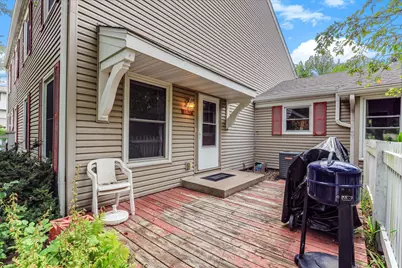 6877 Grenwich Lane N, Oakdale, MN 55128 - Photo 5