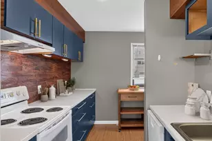 915 40th St NW, Rochester, MN 55901 - Photo 5