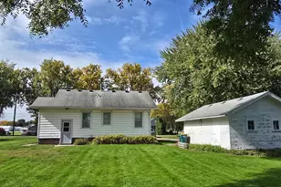 109 Hague Ave N, Hollandale, MN 56045 - Photo 5