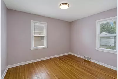 7512 Emerson Avenue S, Richfield, MN 55423 - Photo 9