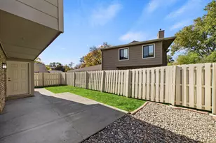 2220 Mayfair Rd, Golden Valley, MN 55427 - Photo 5